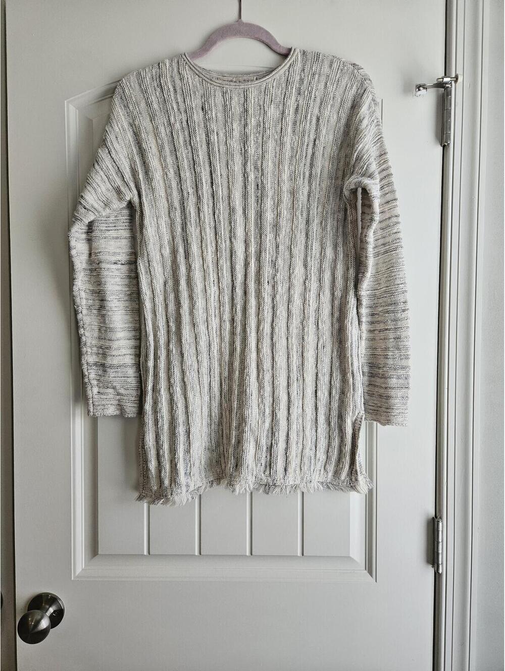 J.Jill Marled-fringe hem Tunic Sweater with Button-Up back & Vented sides-Small